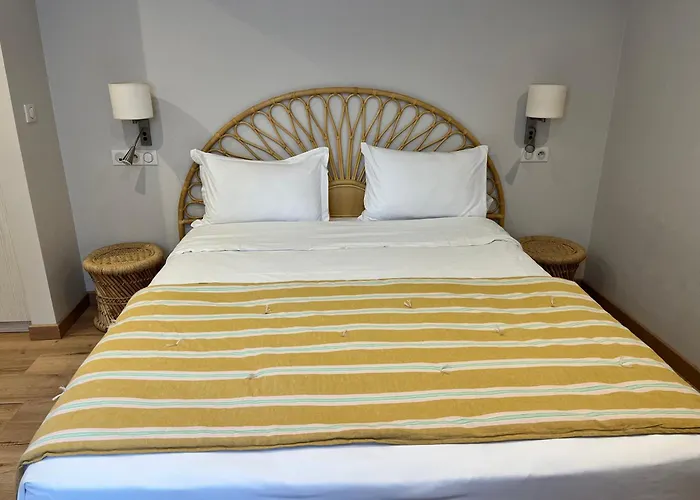 Irin Hotel